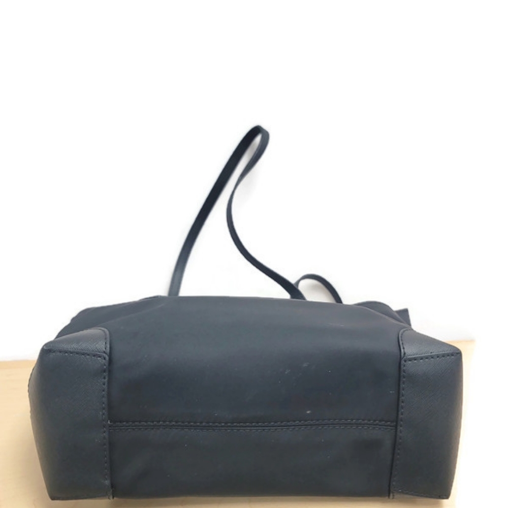 Like New Michael Kors Eva Small Zip tote Bag - Picture 3 of 4